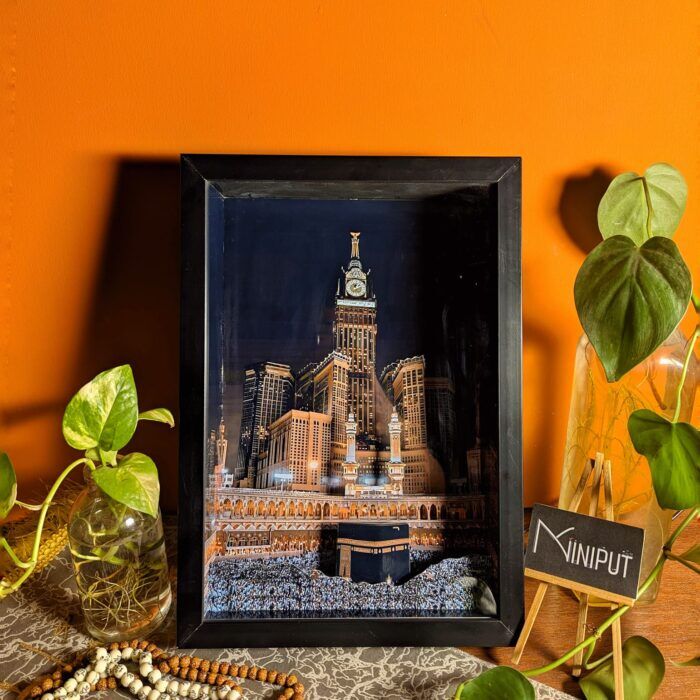 miniature kaaba decor